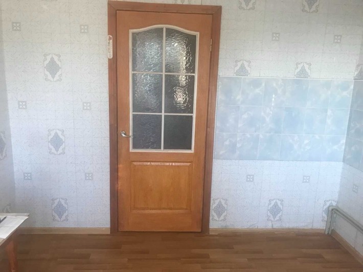 Продам трикімнатну квартиру - фото 1