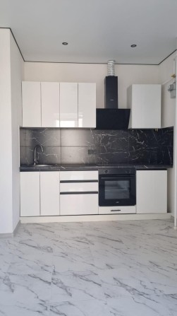В продажу евродвушка в ЖК Розенталь З ремонтом та меблями (159-711) - фото 1