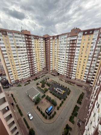 Продам 3-х кімнатну квартиру! ЖК "ЛЕВІТАНА" (КВАРТИРА ДВА РІВНЯ) - фото 1