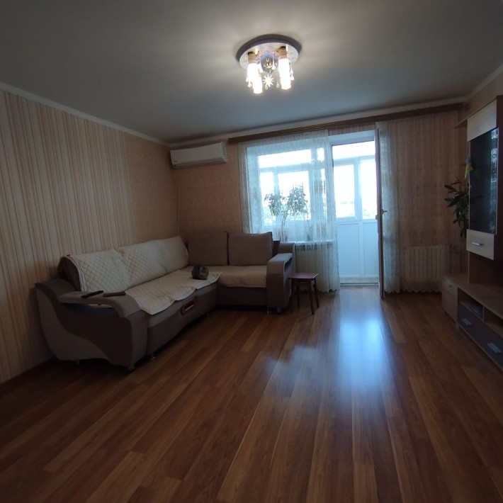 Продам 3-х кімнатну квартиру - фото 1