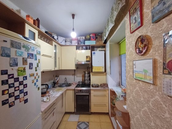 Продаю 3кім.кв з меблями Первомайськ