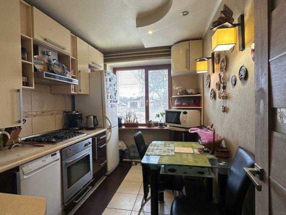 Продаж чотирикімнатної квартири в с.Киїнка з автономним опаленням! Киенка