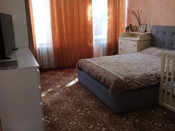 Продам квартиру в одноповерховому будинку Козелец