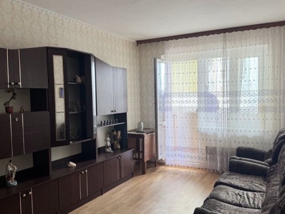 Продам велику 3 кімнатну квартиру з ремонтом Крехаев