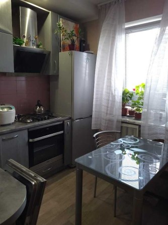 Бровари продам 2 кім.квартиру вул.Олімпійська 2. - фото 1