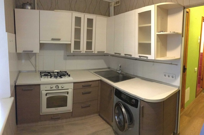 Без% продажа 3к 72 кв.м. 2 этаж Борисполь ул. Нова 2 Центр - фото 1