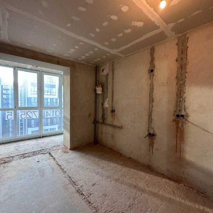 Продаж 1-кімнатної квартири з частковим ремонтом. - фото 1
