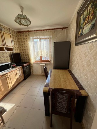 Продам 2 кімнатну квартиру Чорних Запорожців 54б - фото 1