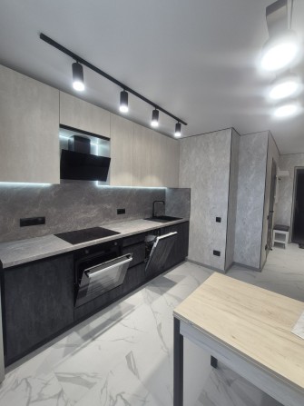 Продам 2 кім квартиру/ЖК Атлант/ 8пов - фото 1