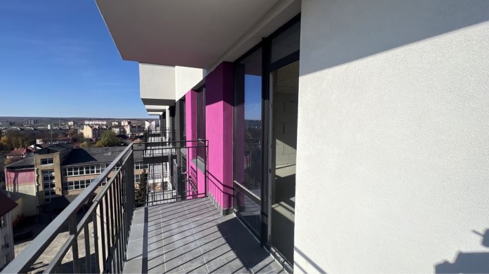 Класна видова 1км квартира в центрі Терміновий продаж - фото 1