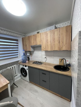 Продам 1 кім. Квартиру в центрі міста - фото 1