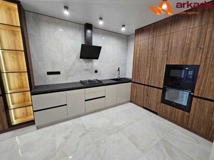 Продам 2 кімнатну квартиру в центрі. ЖК Фемелі Плаза. - фото 1