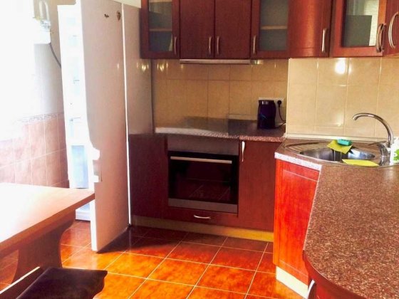 Терміново 3к.квартира вул.Грушевського,17Г, р-н парку Бровары