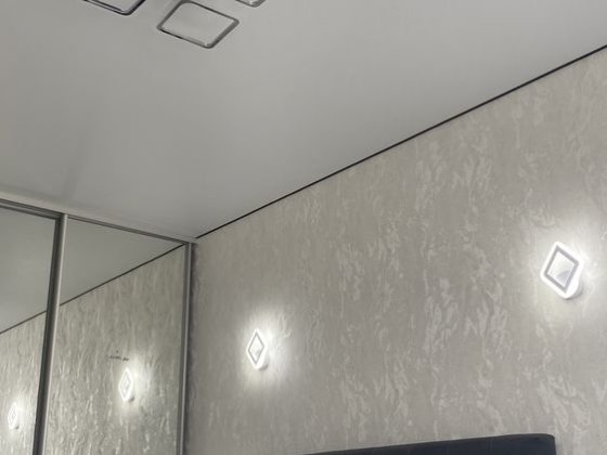 Продаж 2 .Бровари .Симоненко 111.Разом з коморою великою в подарунок ! Бровары