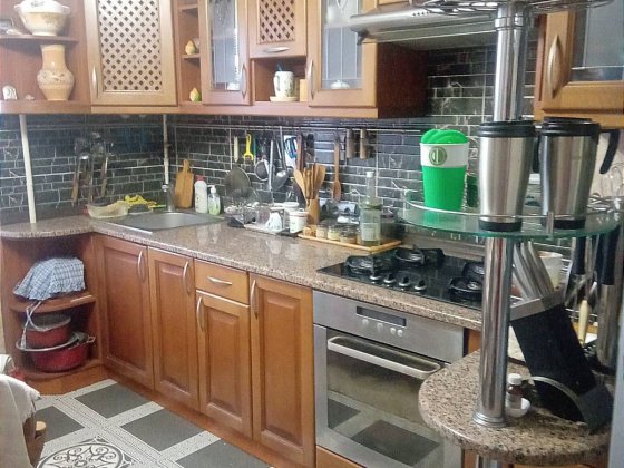 Продам 3 кімнатну квартиру вулиця В. Момота 46 в м. Бориспіль Борисполь