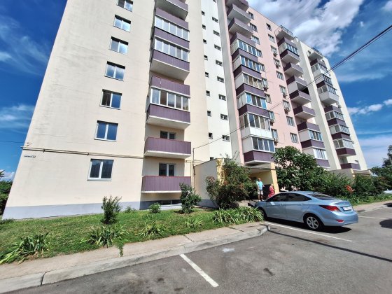 1-кімнатна 52 м з індивід ГАЗ  опаленням на вул. НОВА 31-Б в Борисполі Борисполь