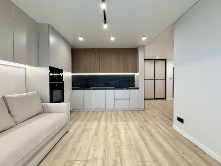 Простора 1кім з кухнею-студією в ЖК IQ House, 6 поверх, 45м2 - фото 1