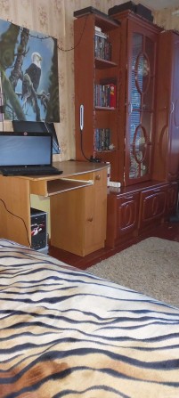 Продам кімнату в гуртожитку Цоф, велика лоджія та .Потребує ремонту. - фото 1
