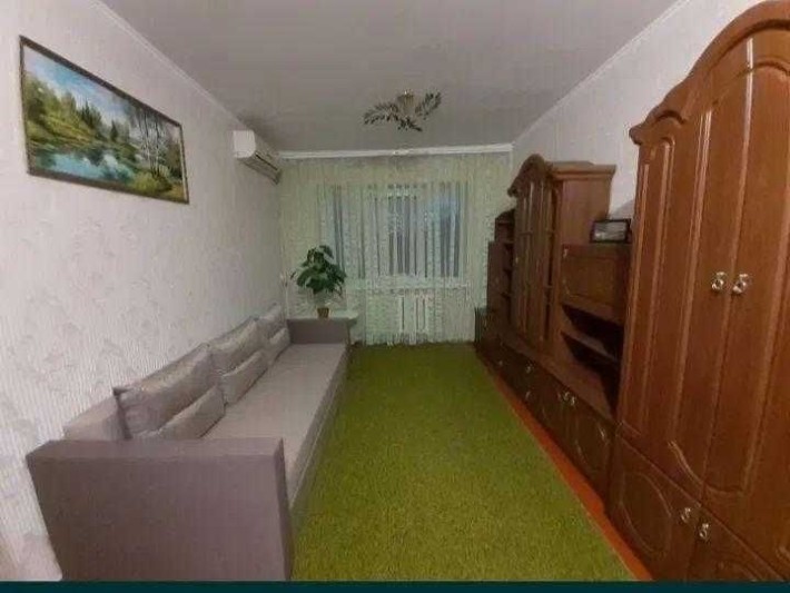 Продається кімната в гуртожитку в районі Фарфорового заводу. - фото 1
