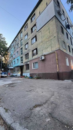 Продам кімнату в гуртожитку на вул. Жебунова 11 - фото 1