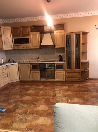 Продам 3кім.квартиру  в Броварах  вул.Лагунова 4б. - фото 1
