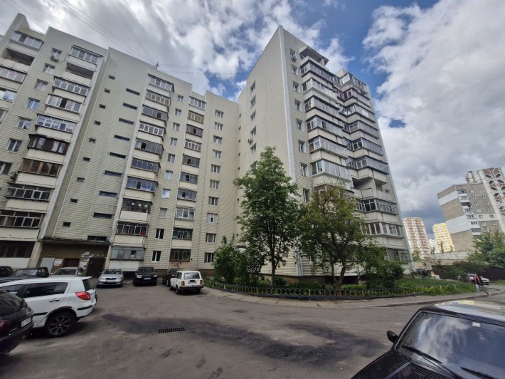 Продаж 3к квартири в місті Бровари, вул. Симона Петлюри 23А - фото 1
