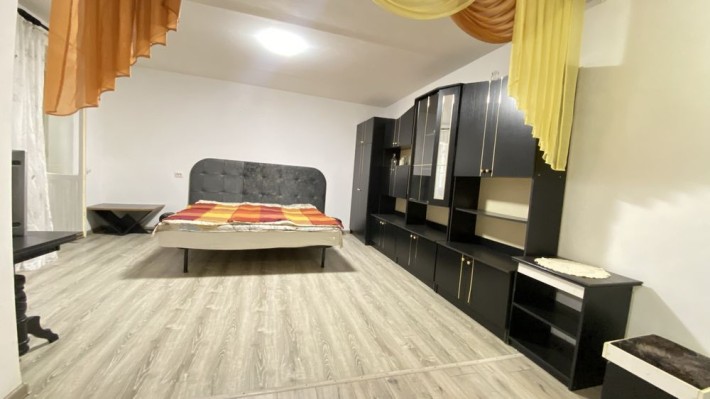 1-кімнатна з ремонтом і меблями, Пасічна, 43 м² — готова до проживання - фото 1