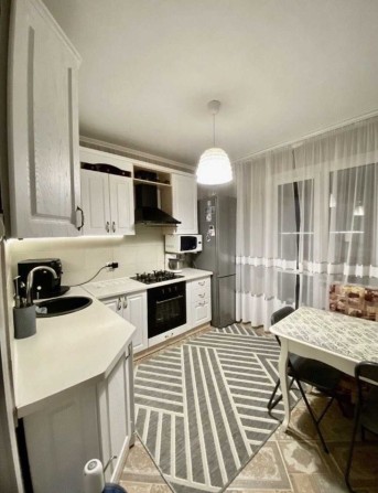 Продаж 1-к квартири по вул. Лесі Українки, 62a - фото 1