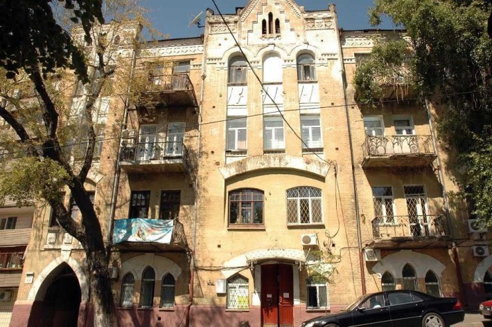 Гончара 44, кімната 16.4кв.м з балконом,  в 5-кімн.квартирі - фото 1
