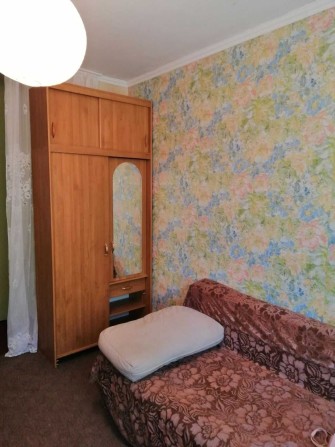 Продам комнату в коммуне, Космонавтов 25 / Парк Горького - фото 1