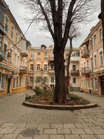 В продаже комната с ремонтом в историческом центре - фото 1