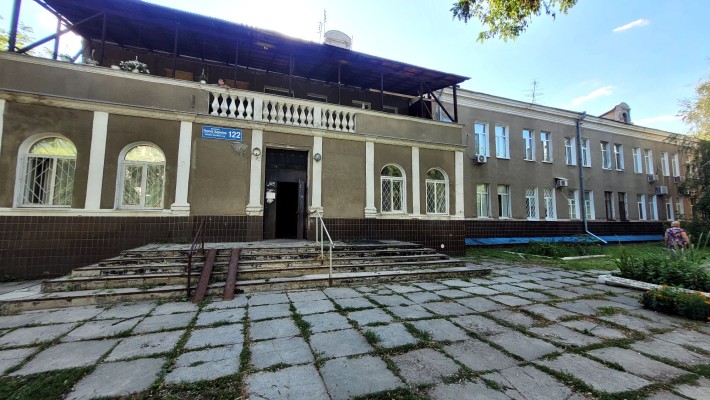 Продам гостинку 24.5м на 2м эт, Героев Харькова, 122, метро Заводская - фото 1
