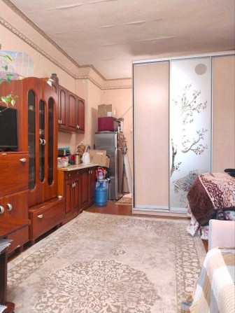 Продам кімнату 19,5 м2, 2/5, з ремонтом на пр. Олександрівському - фото 1