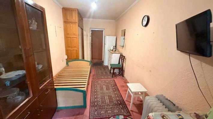 Продам ухоженную комнату в коммуне на Юго-западном массиве - фото 1