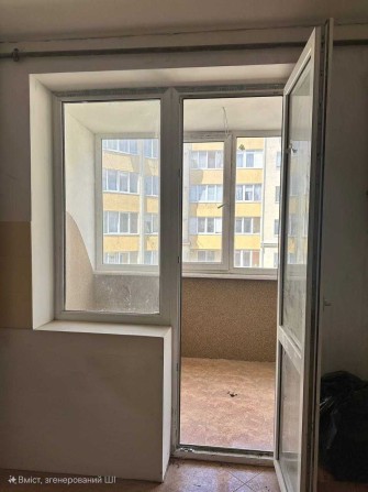 Трикімнатна квартира з частковим ремонтом - фото 1