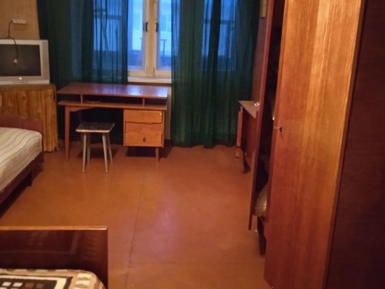 Продам гостинку по Київській Кременчуг