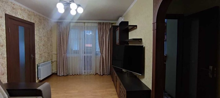 Продам 2 кімнатну квартиру в ЦЕНТрі, без комісії! - фото 1