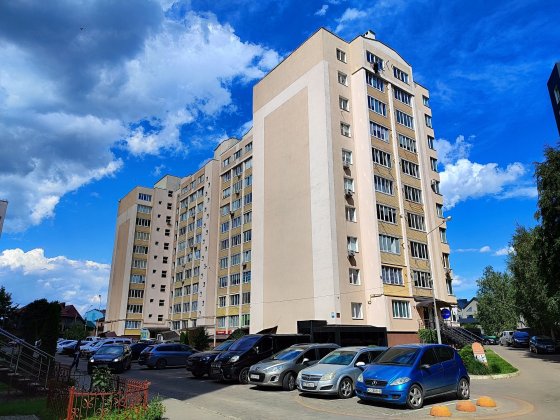 Простора 1-кім. квартира з ремонтом й індивідуальним опаленням! Луцьк