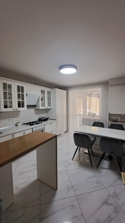 Продаж двокімнатної квартири - фото 1