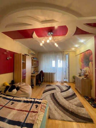 Продаж 3 кімн. квартири на Макулані, Ц-М район - фото 1