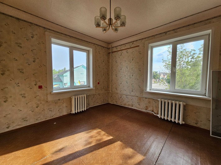 Продается трёхкомнатная квартира на Матрёновке/ ЮГОК - фото 1