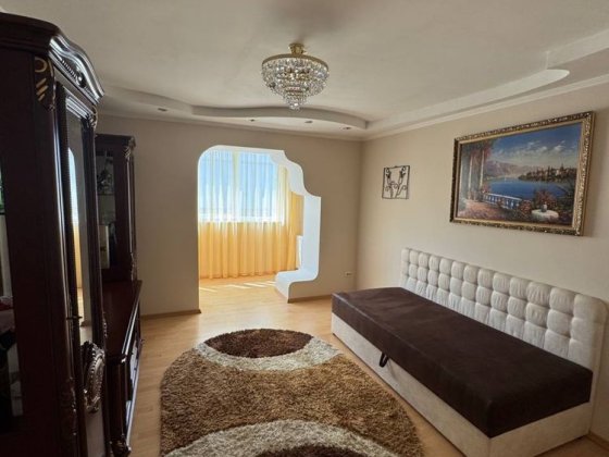 Продам 3-кімнатну квартиру з автономним опаленням та з меблюванням Луцьк