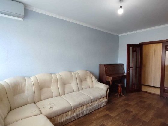 Продам 3кімнатну квартиру з автономним опаленням  Дзержинка Кривой Рог