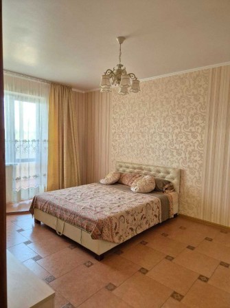 Продаж ВЕЛИКОЇ 2х кім квартири. В. Бизова (Якіра) - фото 1