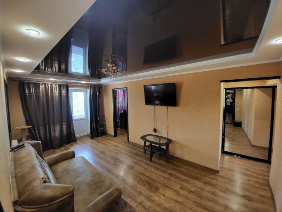 3-х кімнатна квартира з меблями (Криворіжсталі) Кривой Рог