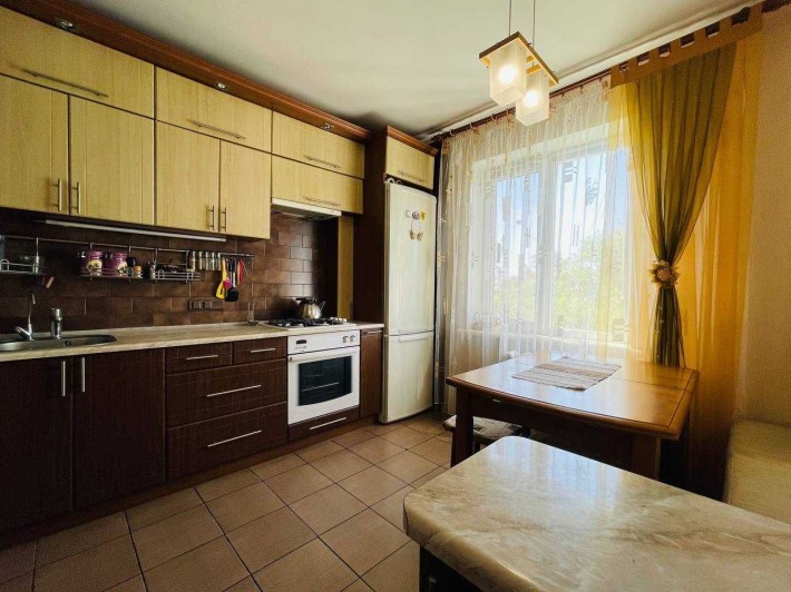 Продам простору 3кім.квартиру вул.Данила Галицького. - фото 1