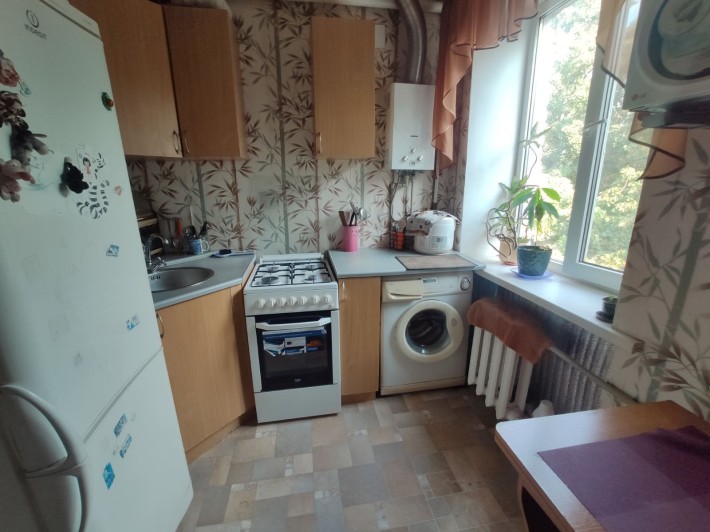 Продам 1 кімнатну квартиру від власника з технікою та меблями Соцмісто - фото 1