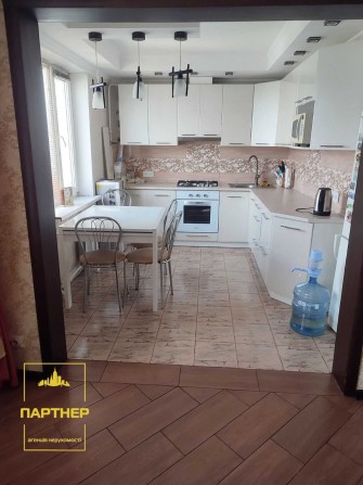 Продам 3-х кімнатну квартиру  із  ремонтом  та  меблями  у  Кременчуці - фото 1
