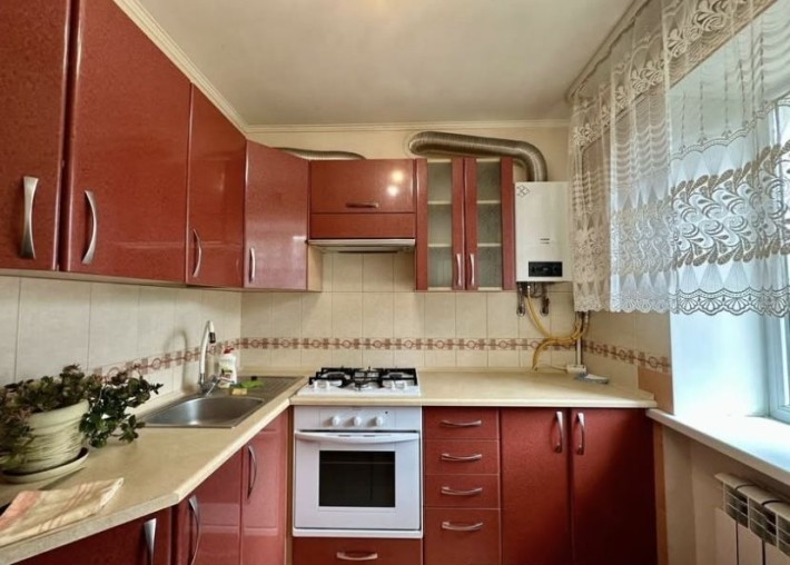 Продам 3- х кім квартиру в центрі міста. - фото 1