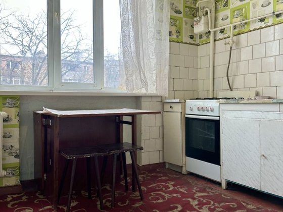 3-х сталинка КРЭС, 3/4, все разд, кухня- 9 Кривой Рог